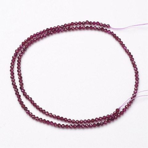 Granat, koralik 2mm, 200 szt.(sznur) fasetowy, klasa AA Granat, koralik 2mm, 200 szt.(sznur) fasetowy, klasa AA
