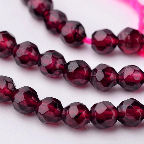 Granat, koralik 3~3,5mm, 109 szt.(sznur) fasetowy, klasa AB Granat, koralik 3~3,5mm, 109 szt.(sznur) fasetowy, klasa AB