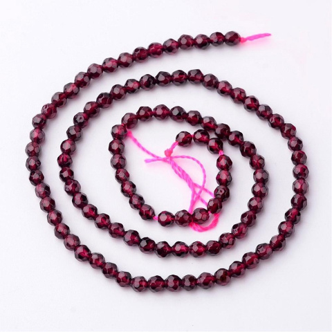 Granat, koralik 3~3,5mm, 109 szt.(sznur) fasetowy, klasa AB Granat, koralik 3~3,5mm, 109 szt.(sznur) fasetowy, klasa AB