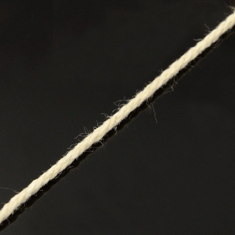 Bawełniany sznurek do makramy 1,5mm ok. 91m Bawełniany sznurek do makramy 1,5mm ok. 91m