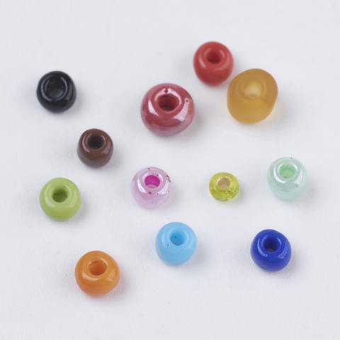 Szklane koraliki, mix 50g(1750szt.) Szklane koraliki, mix 50g(1750szt.)