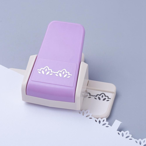 Dziurkacz ozdobny brzegowy, 12cm kolor różowy