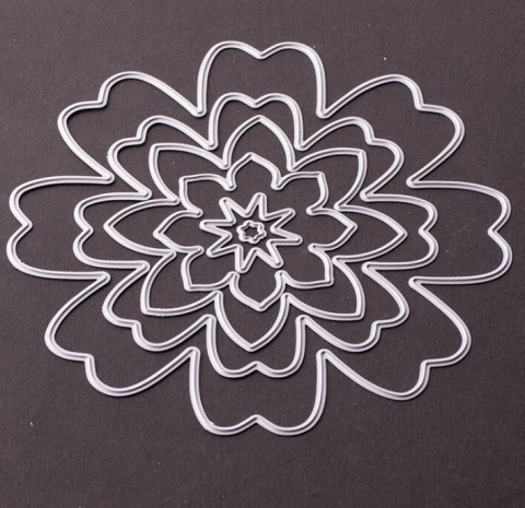 Wykrojnik kwiaty 6 szt. 124x124mm