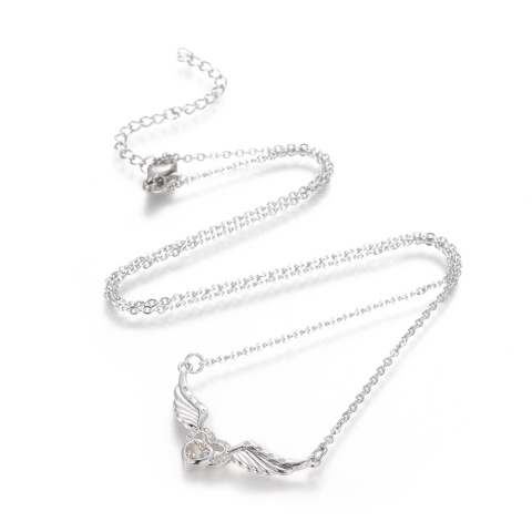 Srebrny naszyjnik serce ze skrzydłami, stal